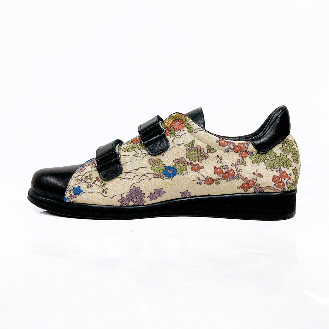 Blackjade WR042K (Kimono, Black,Velcro) – TOKYO KIMONO SHOES
