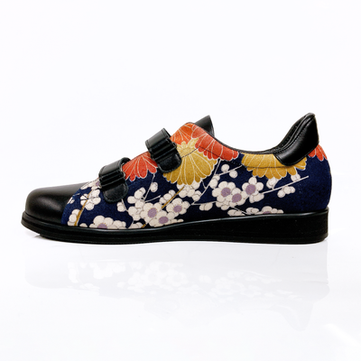 Blackjade WR043K  (Kimono, Black,Velcro)